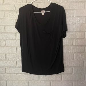 Mossimo black T-shirt with Pocket, XL